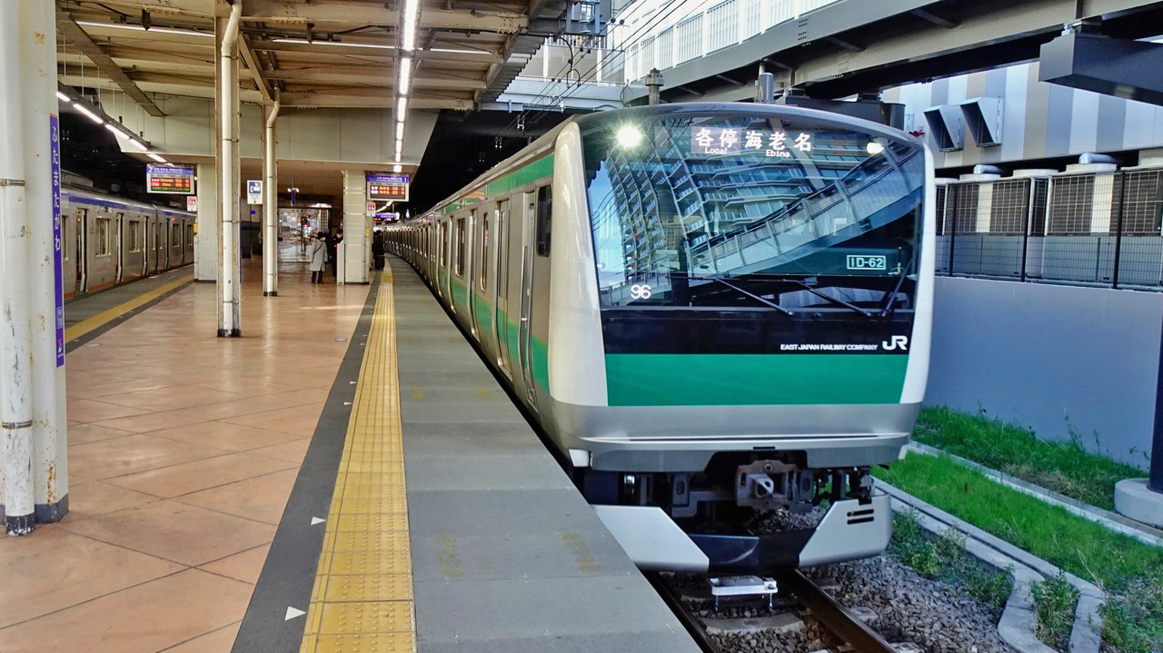 相模鉄道　どこかの駅に設置されていた案内板　相鉄 相模鉄道どこかの駅に設置されていた案内板相鉄