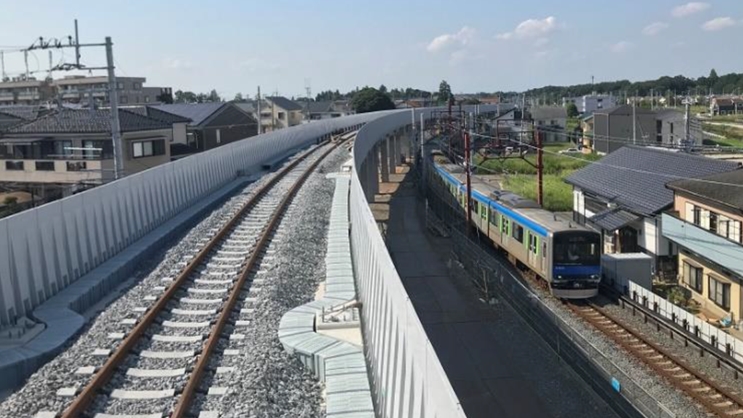 激レア 東武鉄道 東武野田線 柏 清水公園 野田市間 両面 鉄道部品 看板 東武、清水公園～梅郷間の高架区間は3月28日使用開始 愛宕駅新駅舎も