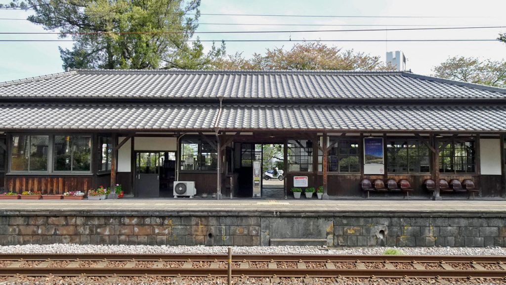 マジで最高の木造駅舎です【木造駅舎コレクション】020 | コラム | 鉄道チャンネル