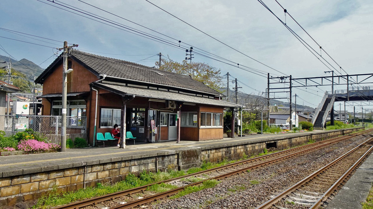 できれば順光で撮りたかった【木造駅舎コレクション】018 | 鉄道コラム | 鉄道チャンネル