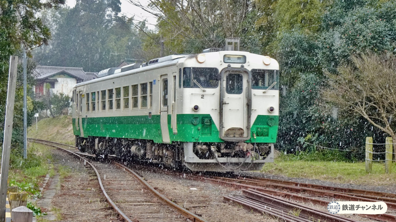 元JR只見線のキハ40に遭遇 里見駅【木造駅舎カタログ】小湊鉄道04/304