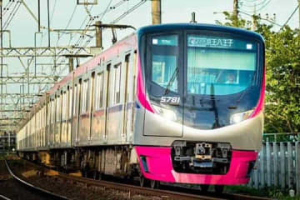首都圏の終夜運転・年末年始ダイヤまとめ【2025-26】京王と京成・JRは