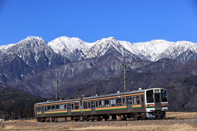 213系5000番台が3月引退へ…特別ツアーで復刻運転や初の「武豊線」入線