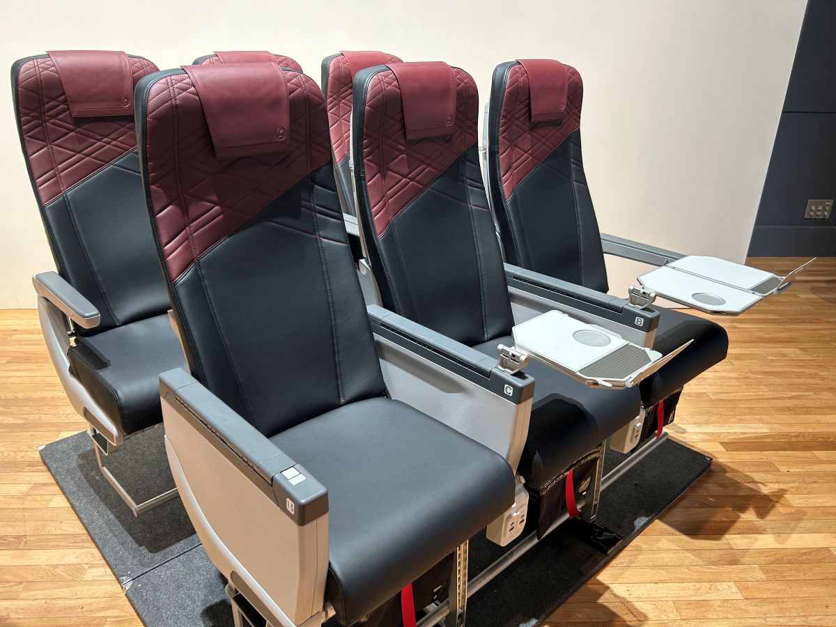 JAL国内線 “大リニューアル”！ 新機材B737-8で 地方路線にファースト 