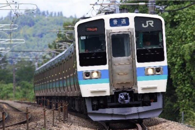 JR東日本 211系が新宿経由で特別運行！ 激レア入線体験ができる「大月