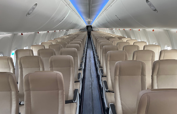 日系エアライン初導入の最新型「ボーイング737-8」スカイマーク5/28の