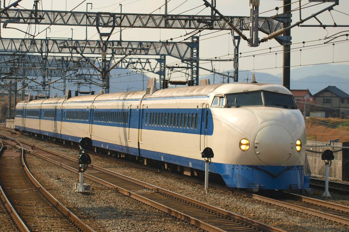 新幹線の食堂車が蘇る！元乗務員・立野氏の秘話と伝説の「ビーフ