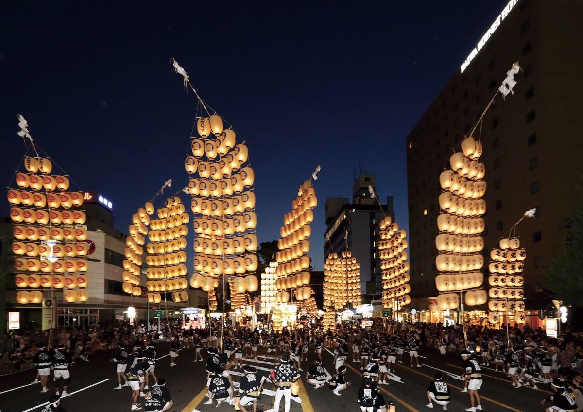 昭和レトロ 秋田 竿灯祭バージョン 2体 秋田市】「秋田竿燈まつり」が8