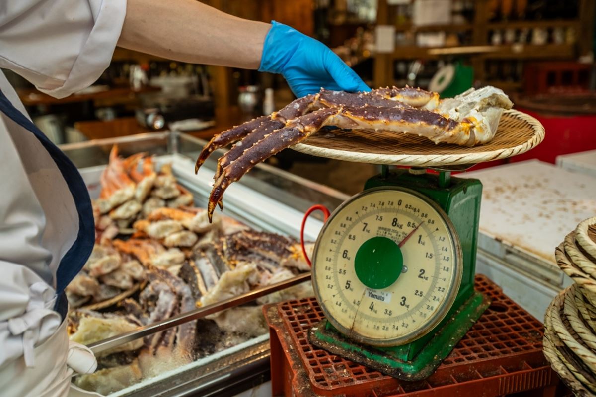 新橋「かに地獄」がカニ食べ放題を刷新、サイド12品追加で1万2000円に